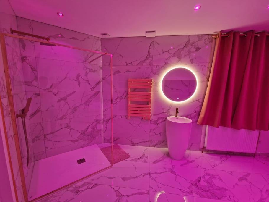 Maison Chic Avec Jacuzzi Nogent Sur Oise Yaospa60 Exterior foto